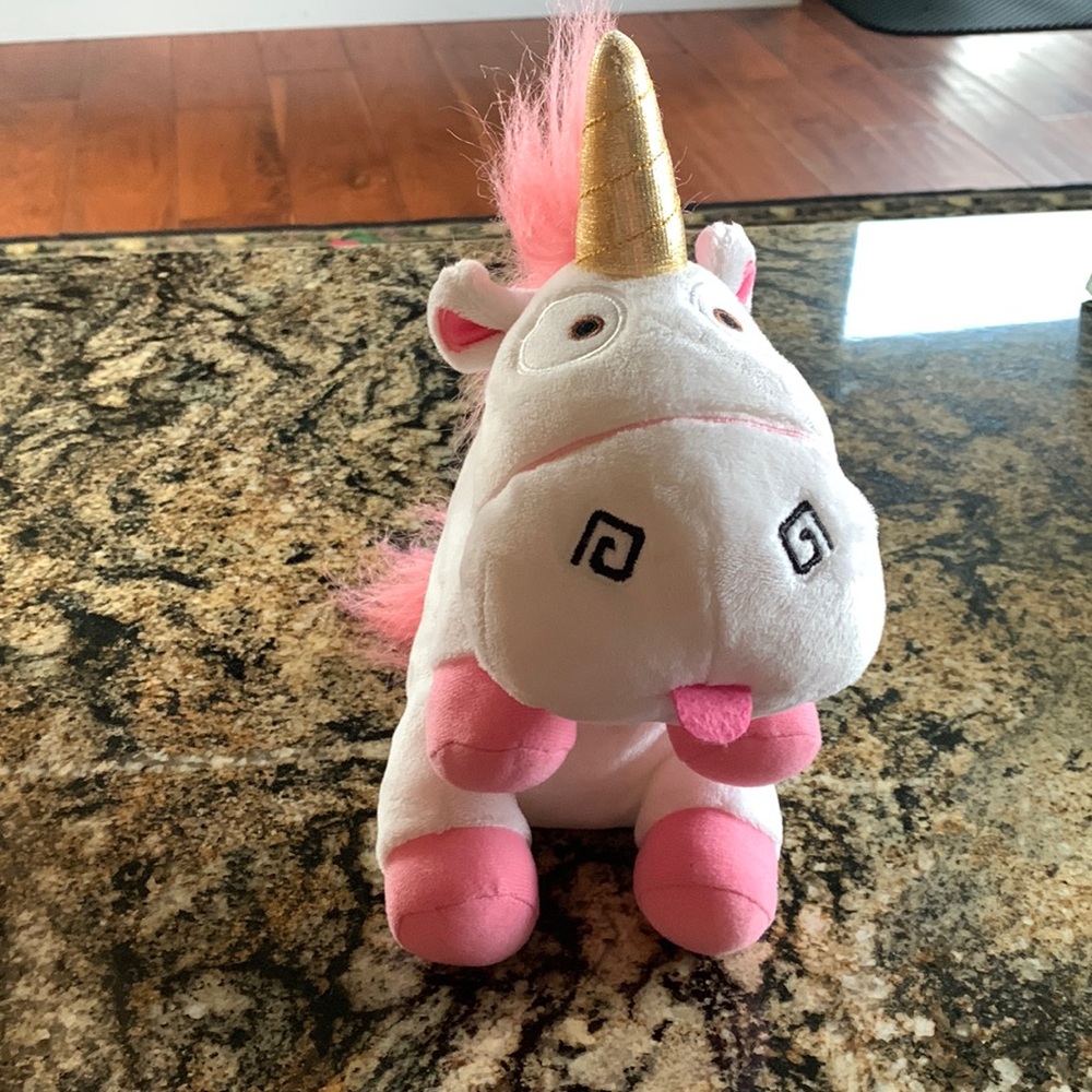 “It’s so fluffy!” Despicable Me Unicorn